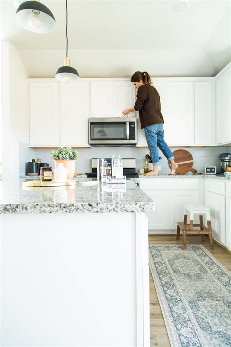 How To Clean White Painted Kitchen Cabinets Wow Blog