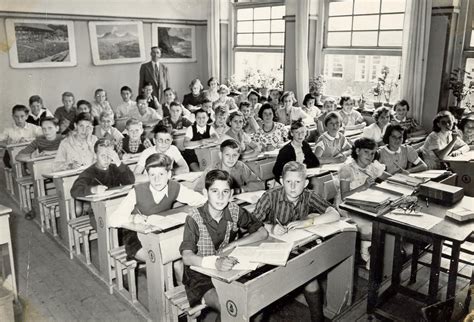 1951 Klaslokaal Abraham Van Riebeeckschool Erg Veel Leerlingen In