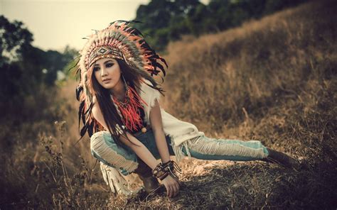 Hot Native American Girl Wallpaper