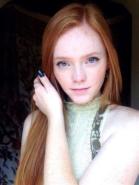 Pin By Arch On 7 Redheads Beautiful Redhead Redheads Gorgeous Redhead
