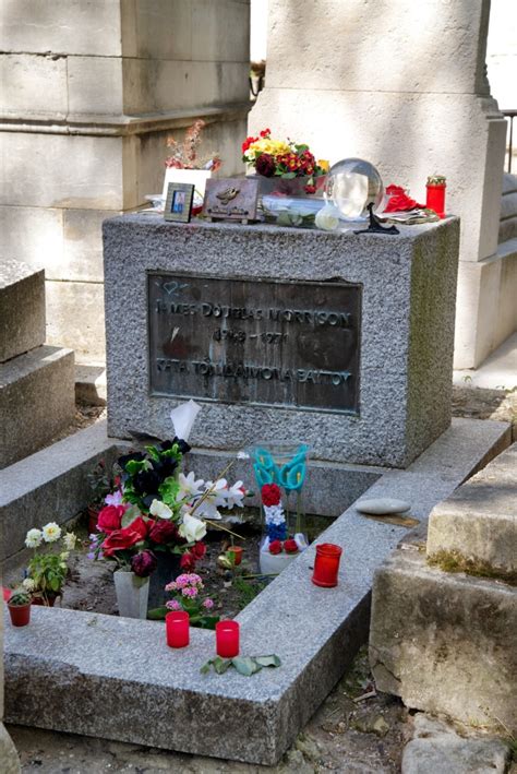 Things To Do In Paris Visit Pere La Chaise Cemetery