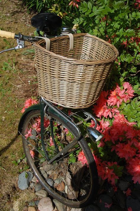 New Handmade Vintage Style Traditional Wicker Bicycle Front Basket