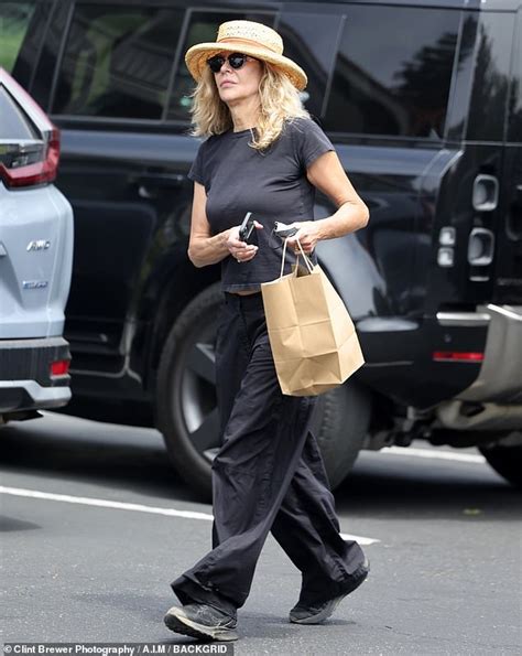 Meg Ryan 60 Looks Radiant As She Grabs Lunch To Go In Santa Barbara