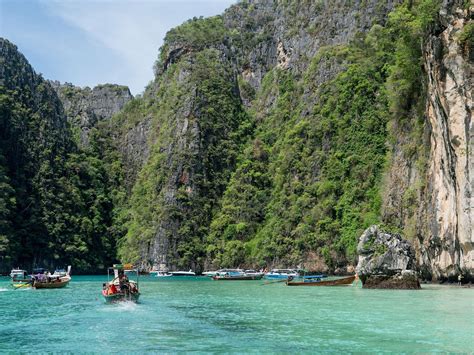 Amazing thailand, travel information, travel guide, maps, hotels, accommodation, attractions, events & festivals regions of thailand. Koh Phi Phi (Thailand) | Reisinformatie & Tips | Rama ...