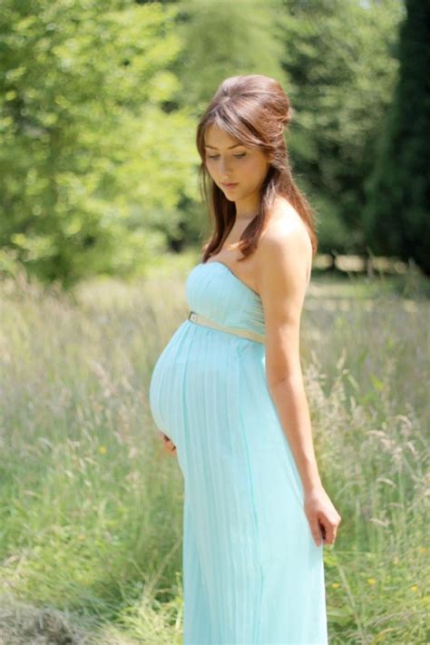 diy maternity photoshoot outfit best blog 2117