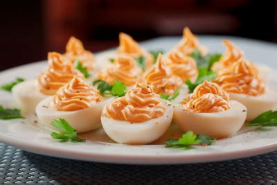 L'automne est souvent synonyme de pluie et de froid. Recette oeufs mimosa à la tomate | Supertoinette