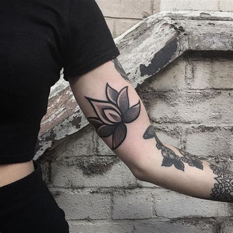30 badass female tattoo artists to follow on instagram asap female tattoo artists tattoo