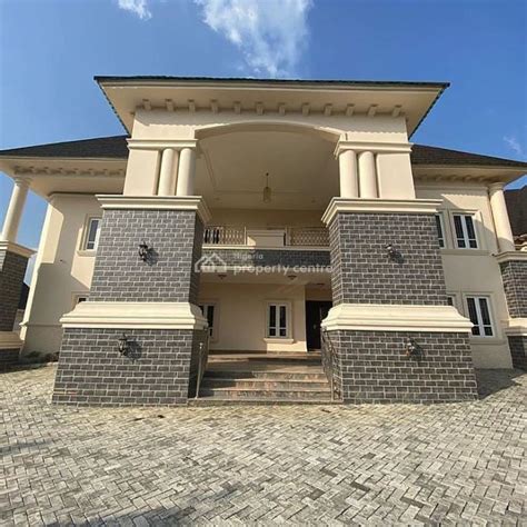 For Sale 8 Bedroom Mansion With 3 Bedroom Bq Asokoro District Abuja