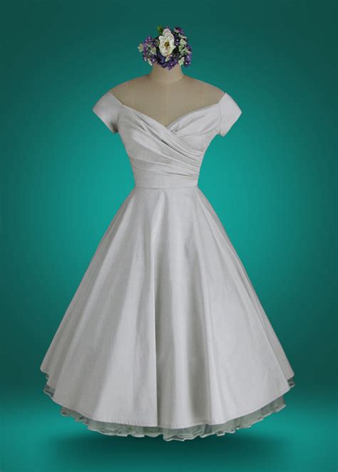 Buying A Tea Length Wedding Dress Online - Whirling Turban