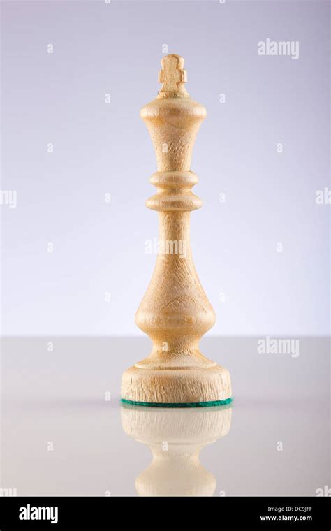 Chess King Hi Res Stock Photography And Images Alamy