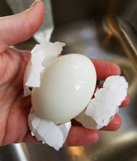 Easy Peel Hard Boiled Eggs Chef Donna At Home