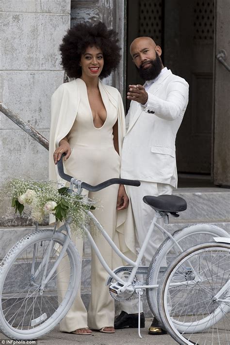 Solange Knowles Pokes Fun At Her Hives Break Out After Wedding Daily