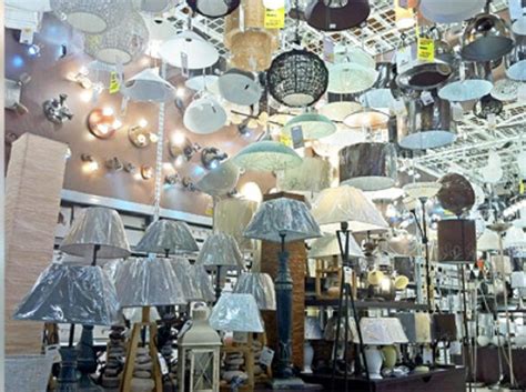 Pour illuminer votre jardin, installez un éclairage extérieur à petit prix sur 123elec.com. Lampadaire bricomarche - Design en image