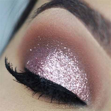 Pink Glitter With A Soft Blended Crease More Info Makeupexclusiv