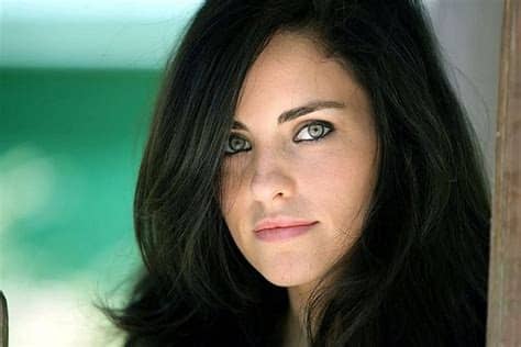 Perhaps because of their mystique, though, legends and outright misconceptions about this eye color abound. black hair green eyes girl - Google Search | Black hair ...