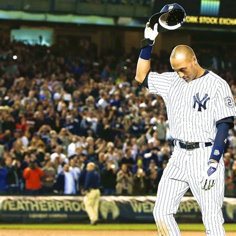Derek Jeter Authors One More Legendary Moment In Goodbye To Yankee Stadium Derek Jeter Yankee