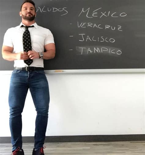 Juan Luis San Nicolás El Profesor Mas Sexy De España Zona Gay