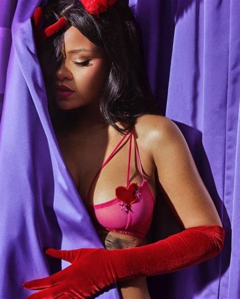 Rihanna Slays In Savage X Fenty Valentines Day Lingerie Metro News