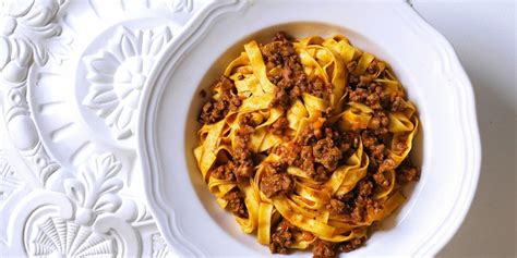Tagliatelle Bolognese The Traditional Recipe La Cucina Italiana