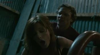 Naked Kelly Reilly in Yellowstone < ANCENSORED