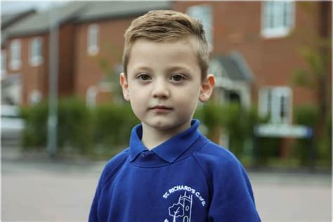 mum horrified after her sobbing son 4 was found wandering the streets after escaping from school