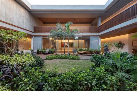 Pros And Cons Of Courtyards And Atriums Happho