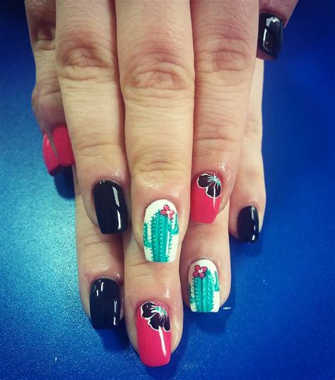 Holly falcone really knows how to nail it. Cactus nail-art | Nails, Nail art, Nail designs