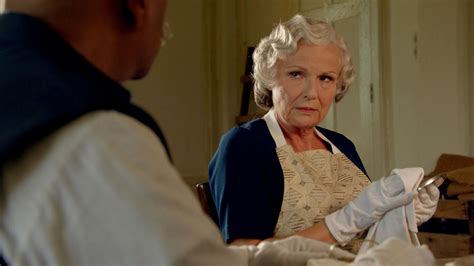 Scene Indian Summers Wliw