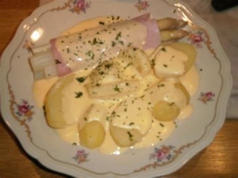 Spargel Klassisch mit Schinken und Sauce Hollandaise