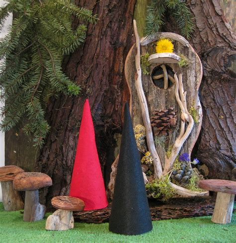 Giants, bonuses with and against illusions, are hard to hit due to their small size, and have a general affinity with magical devices. Gnome Stories at Whimsical Woods: Gnome Caps