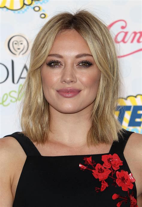 Celeb Hairstyles To Steal Layered Hair More Hillary Duff Hair Celebrity Bobs Hairstyles