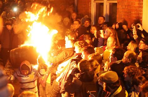 In Pics Huge Crowds Turn Out For Bonfire Night Celebrations Express