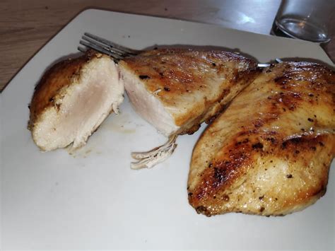 How To Tell If Chicken Is Undercooked [simple Ways To Stay Safe]