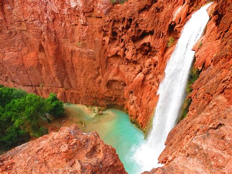 Hiking In The Grand Canyons Havasupai Indian Reservation