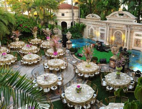 Versace Mansion Restaurant Veh Ev Global