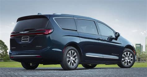 2021 Chrysler Pacifica Pinnacle Unveiled In Us Carsession