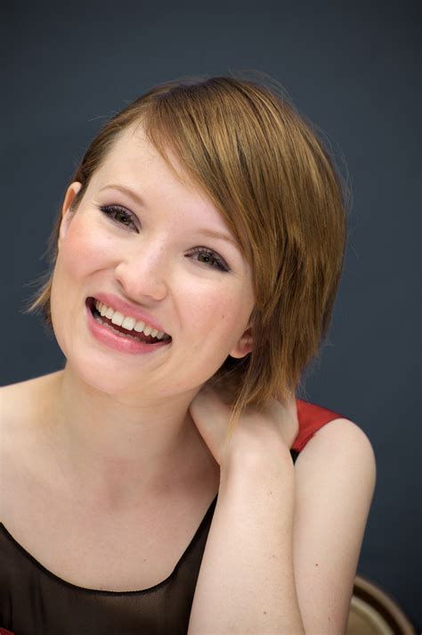 Emily Browning Photo Gallery Page 13 Celebs
