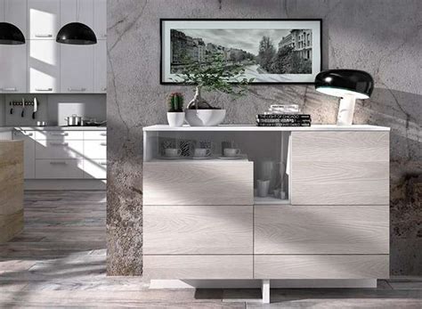 La estructura de metal que realza maravillosamente el tablero de madera. Aparador gris y blanco con LEDS opcional y 4 puertas