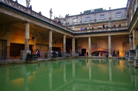 Historic Roman Baths, Bath, England - The Aussie Flashpacker
