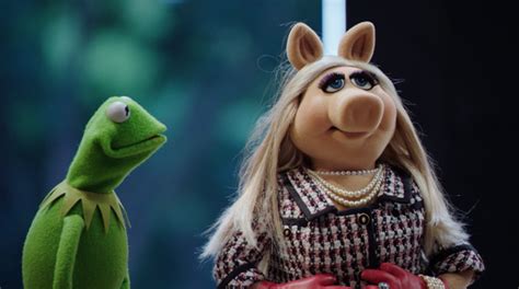 Love Lockdown Kermit And Miss Piggy Call It Quits Agree To Still Work