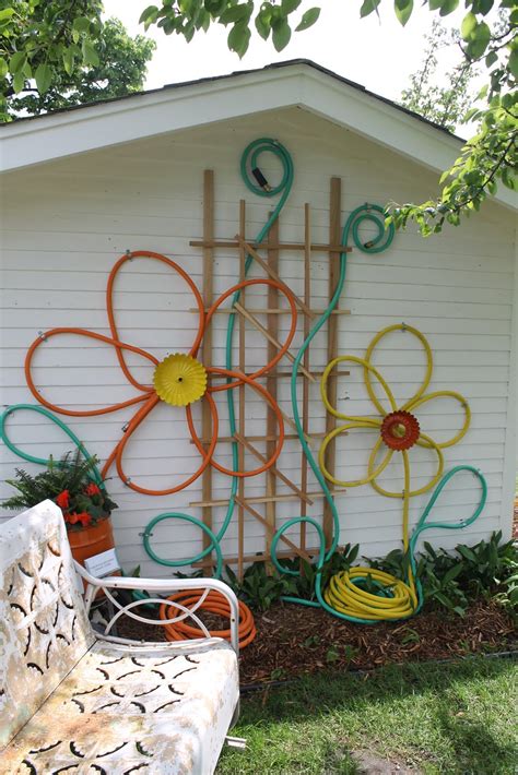 50 amazing garden art ideas_18. How To Beautify Your House - Outdoor Wall Décor Ideas