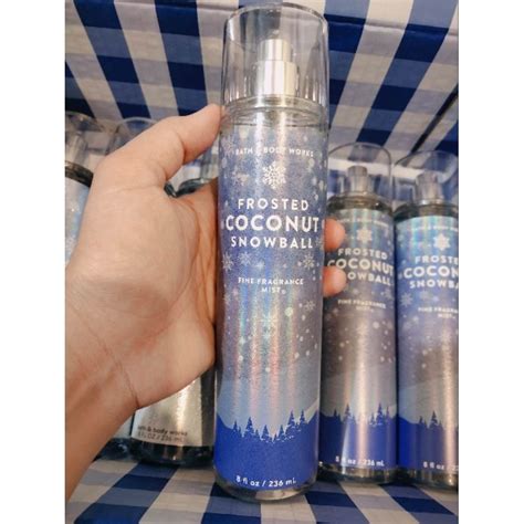 Frosted Coconut Snowball Fine Fragrance Mist 236ml By Bath And Body Works Shopee Philippines