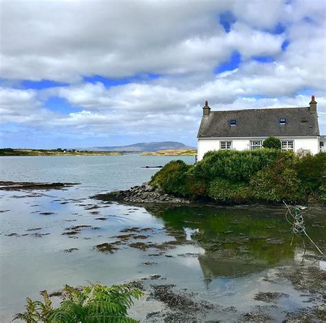 A Cottage By The Sea Ireland Coastline Irish Cottage Cottage By The Sea