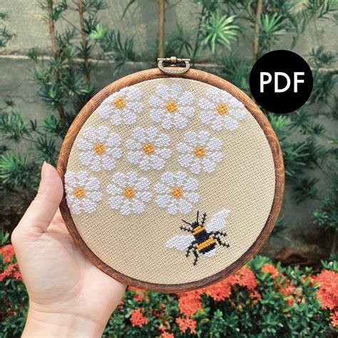 Bee And Daisies Modern Easy Beginner Cross Stitch Pdf Pattern