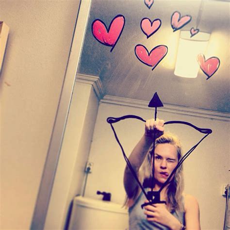 This Girl Takes Mirror Selfies To The Next Level Demilked