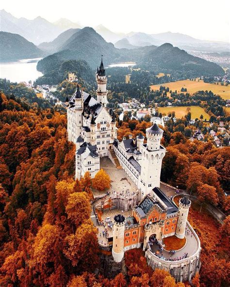 Earth Pics 🌍🌏🌍 On Instagram Fall At Neuschwanstein Castle Germany