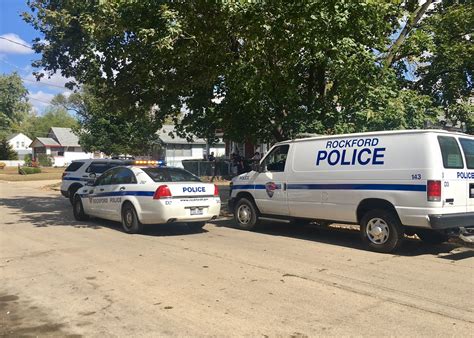 Rockford Police Cordon Off Area Searching For Shooting Suspect