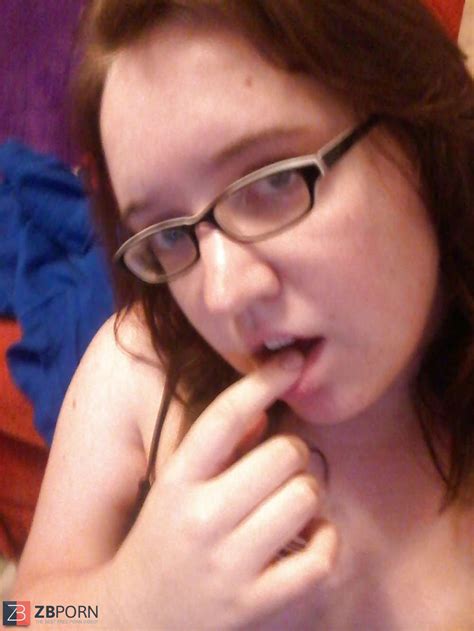 Adorable Nerdy Chubby Dame Flashes Off For The Very First Time Zb Porn