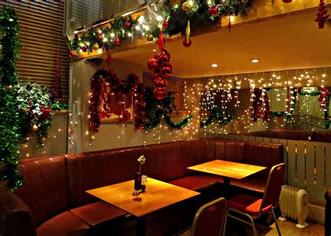 Restaurant Christmas Decorations | 5pm Food & Dining Blog