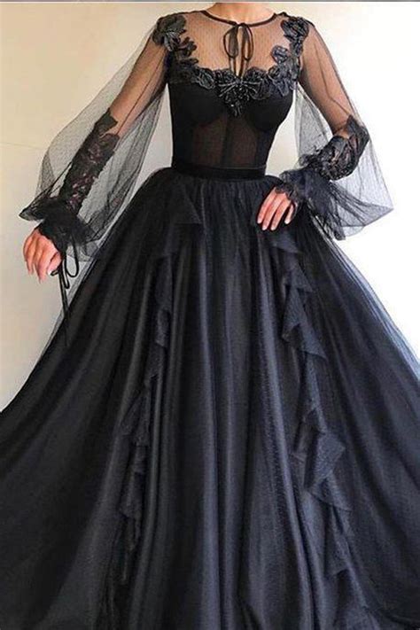 Long Sleeves Appliques Black Ball Gown Prom Dresses